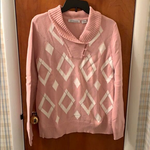 Liz Claiborne Sweaters - Pink sweater diamond pattern
